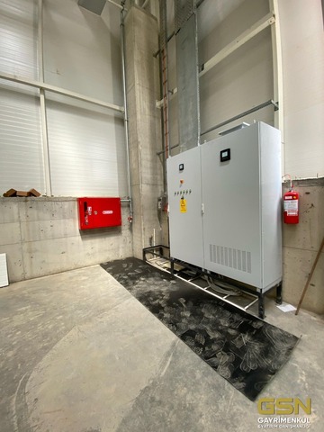 15-DİLOVASI TEPECİK’TE GENİŞ AÇIK ALANLI YENİ DEPO